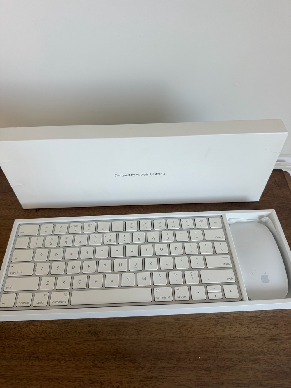 Apple White Wireless Keyboard with Matching White Magic Mouse